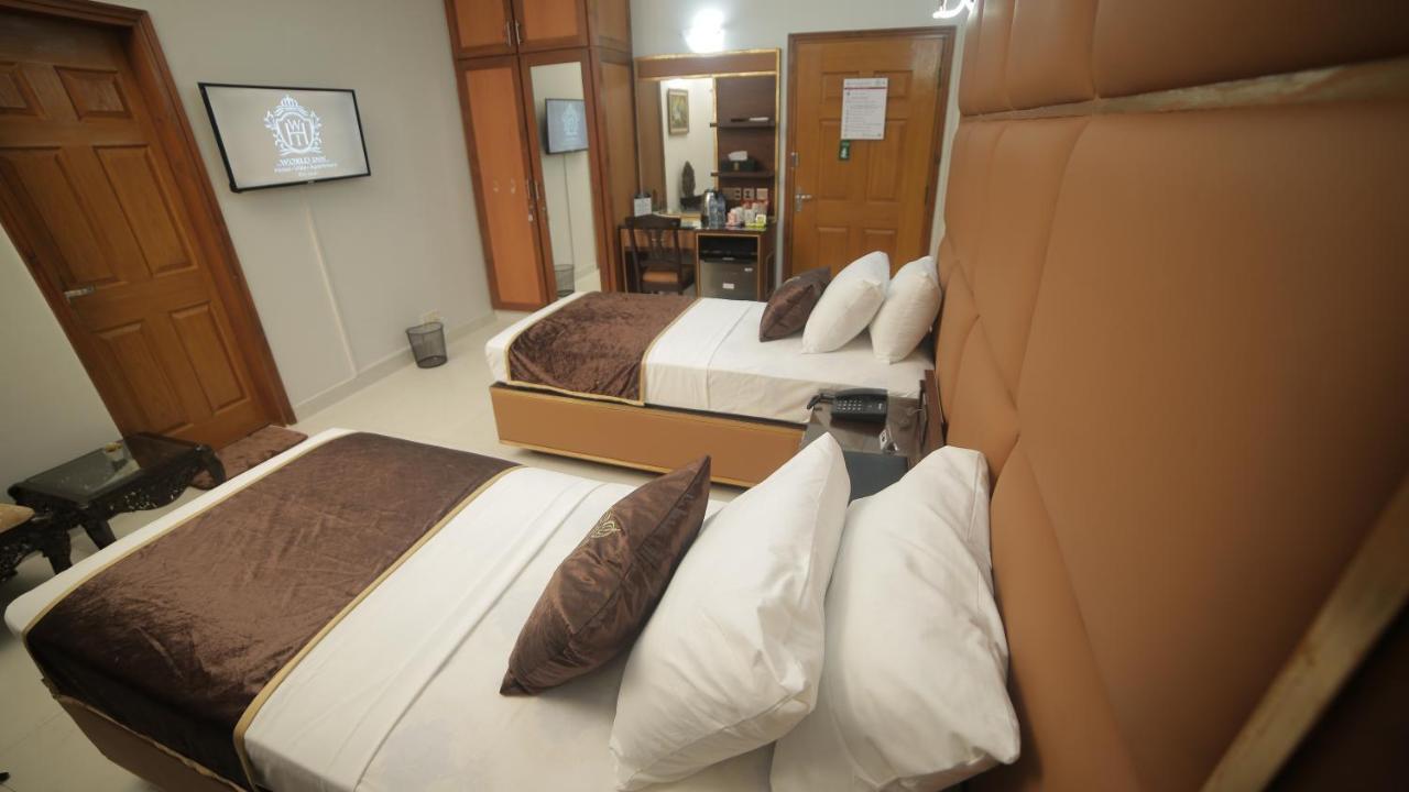 Bed and Breakfast Four Squares Karatschi Exterior foto