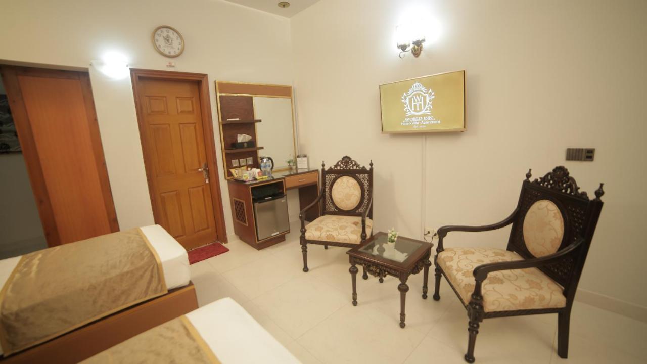 Bed and Breakfast Four Squares Karatschi Exterior foto