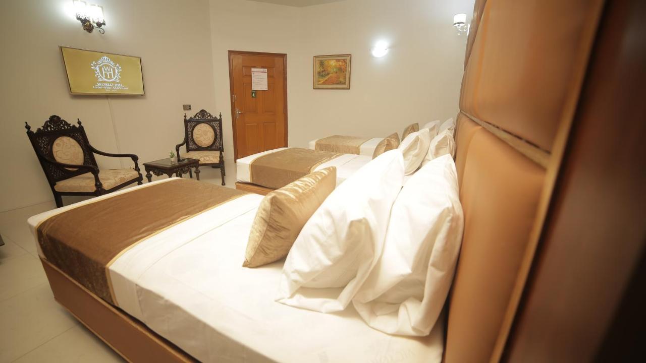 Bed and Breakfast Four Squares Karatschi Exterior foto